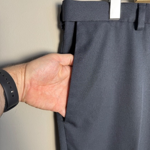 HAGGAR Cool 18 Men's Dress Pants Gray Size Tag: 36x30 Gripper‎ Waistband Slacks - Picture 3 of 14